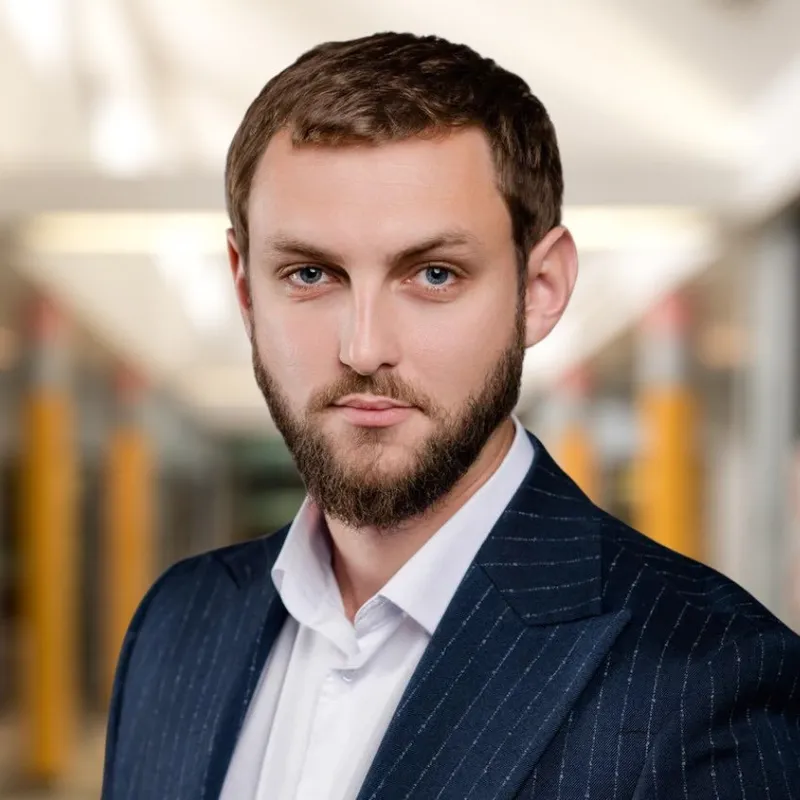 Михаил Степанян